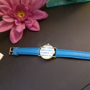 Fashionable Costume Watch